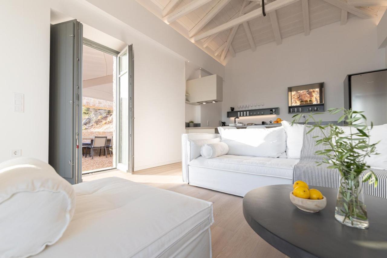 Villa Nupadi Kardhamili Ngoại thất bức ảnh