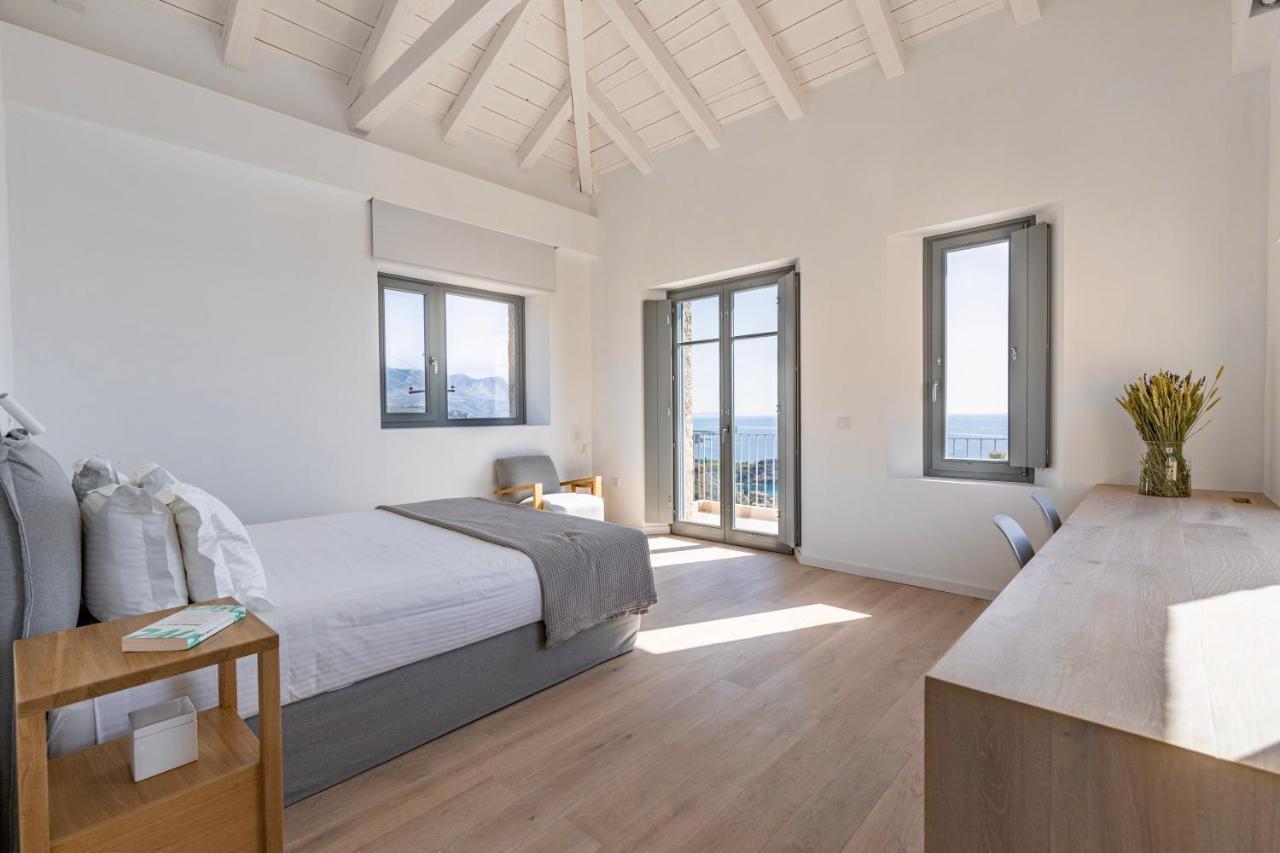 Villa Nupadi Kardhamili Ngoại thất bức ảnh